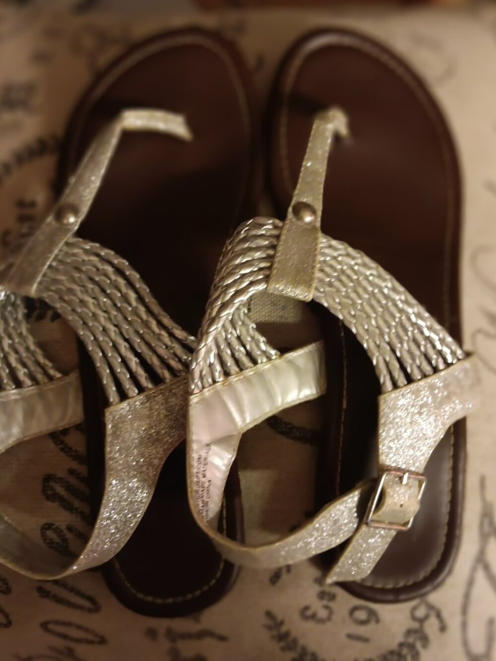 Womens size 9 hotcakes sandals